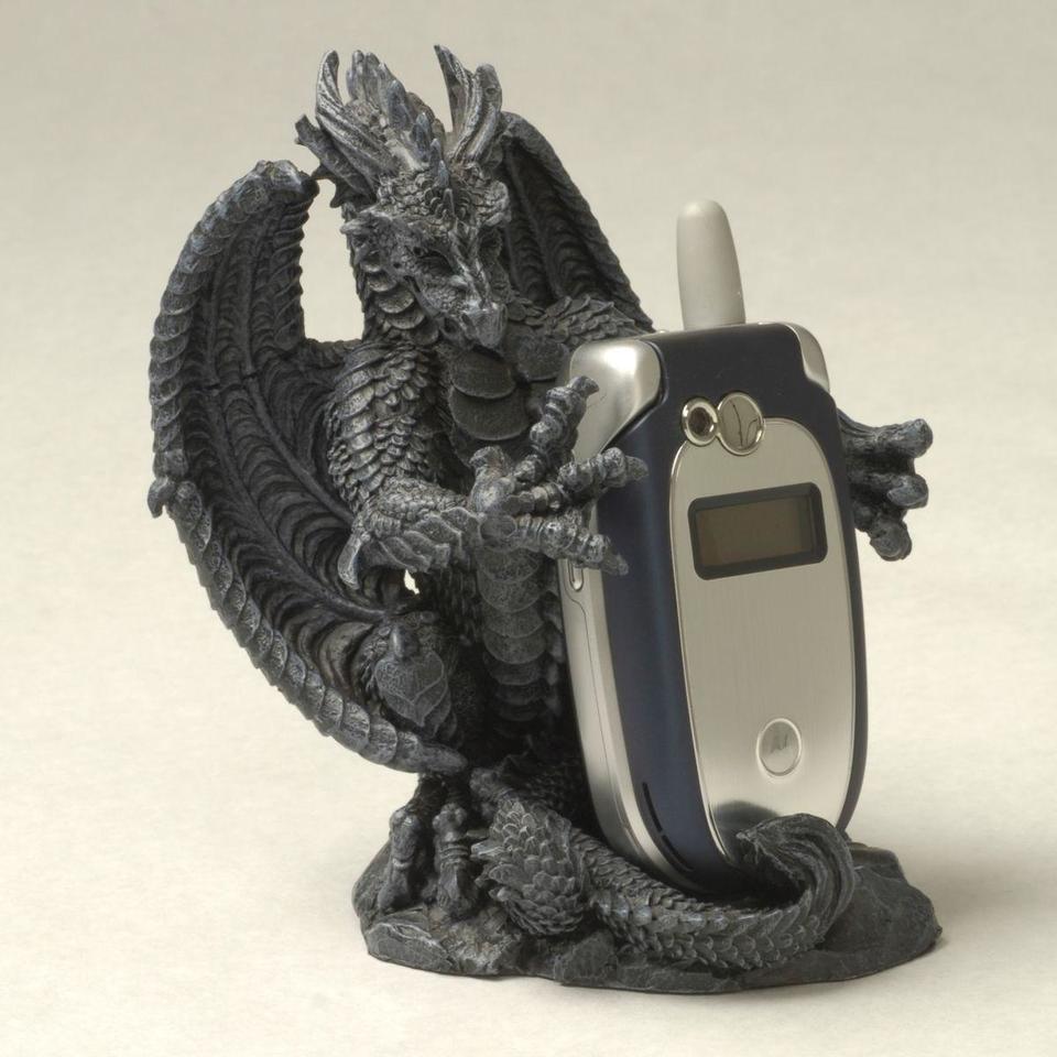 Versilius the Dragon MP3 Player/Cell Phone Holder